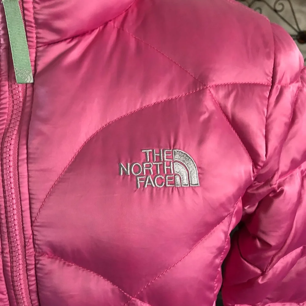 THE NORTH FACE Pink Puffer Down Jacket
